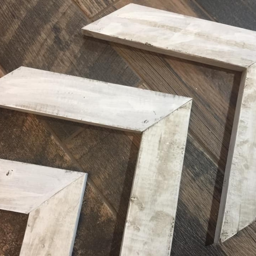 Set of 3  White Farmhouse Arrow Wall Decor